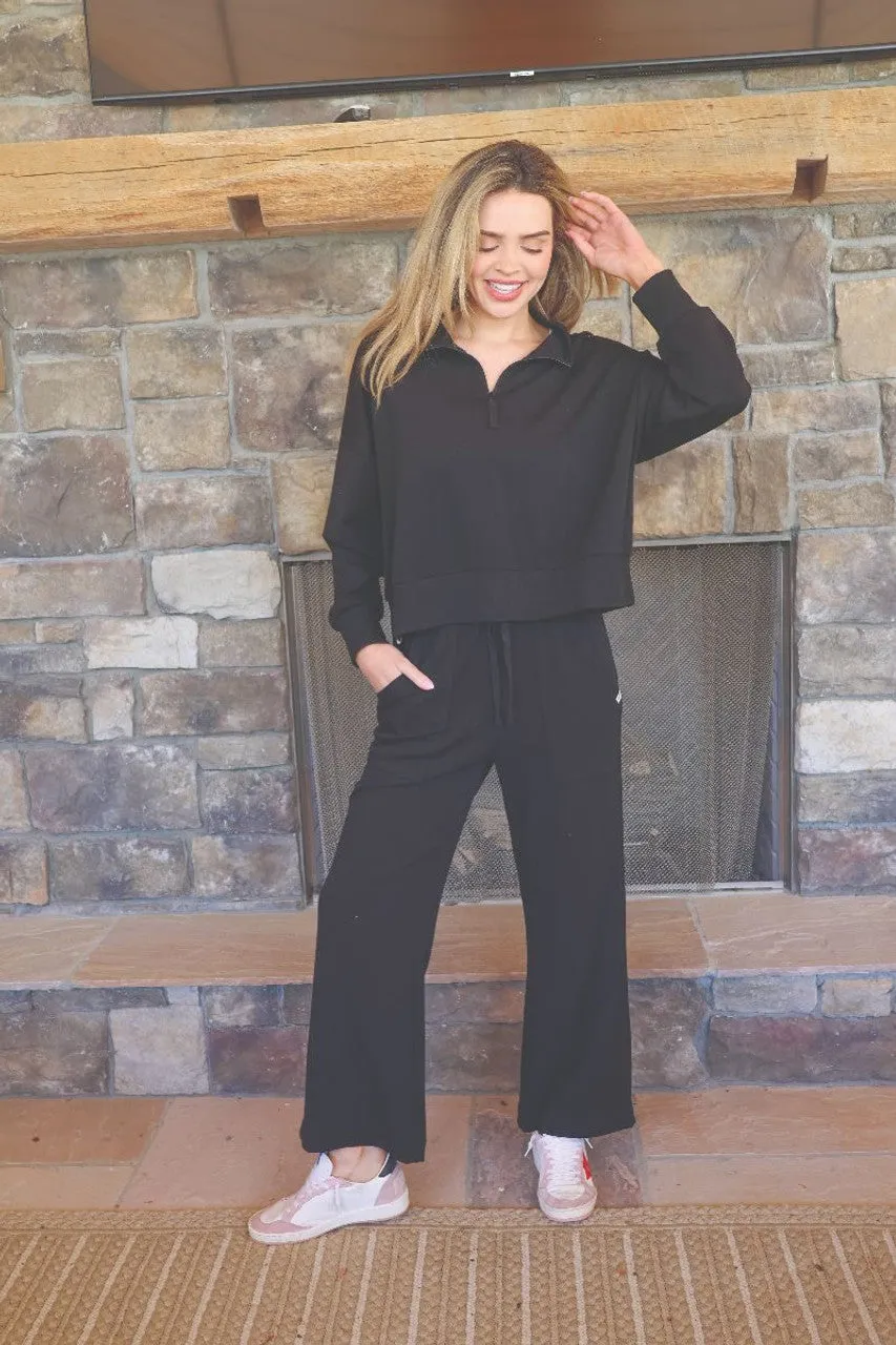 Cropped Quarter Zip Pullover in Black