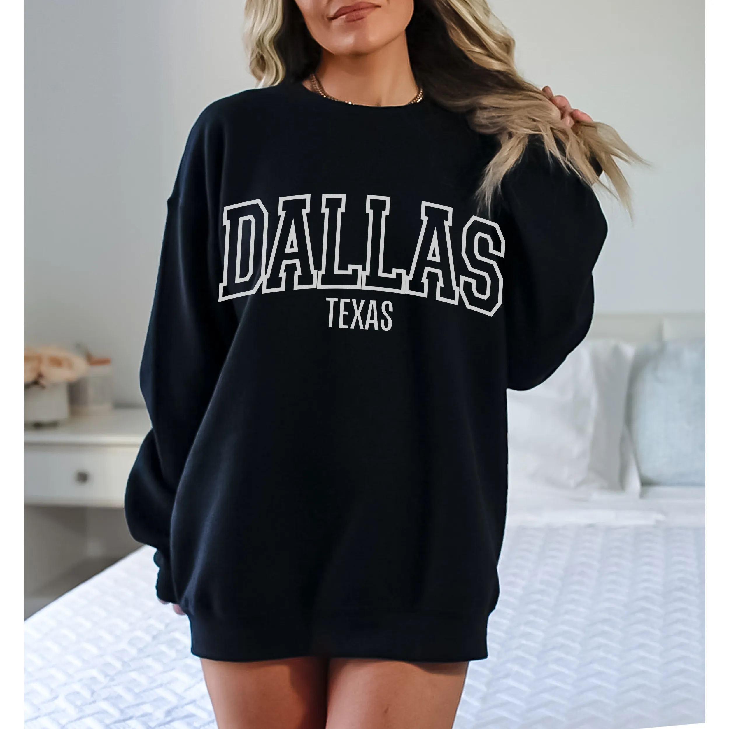 Dallas Texas Crewneck Sweatshirt, Retro Varsity Dallas Design, Trendy Pullover, Oversize Design Pullover