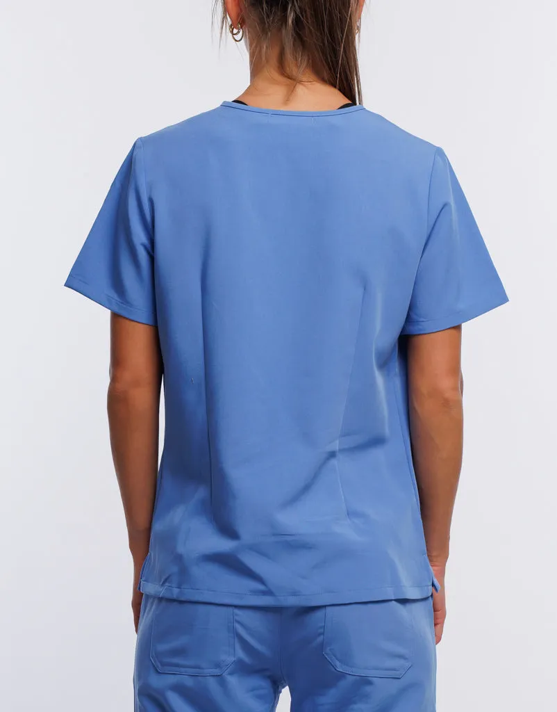 Essential One Pocket V Neck Scrub Top - Ceil Blue