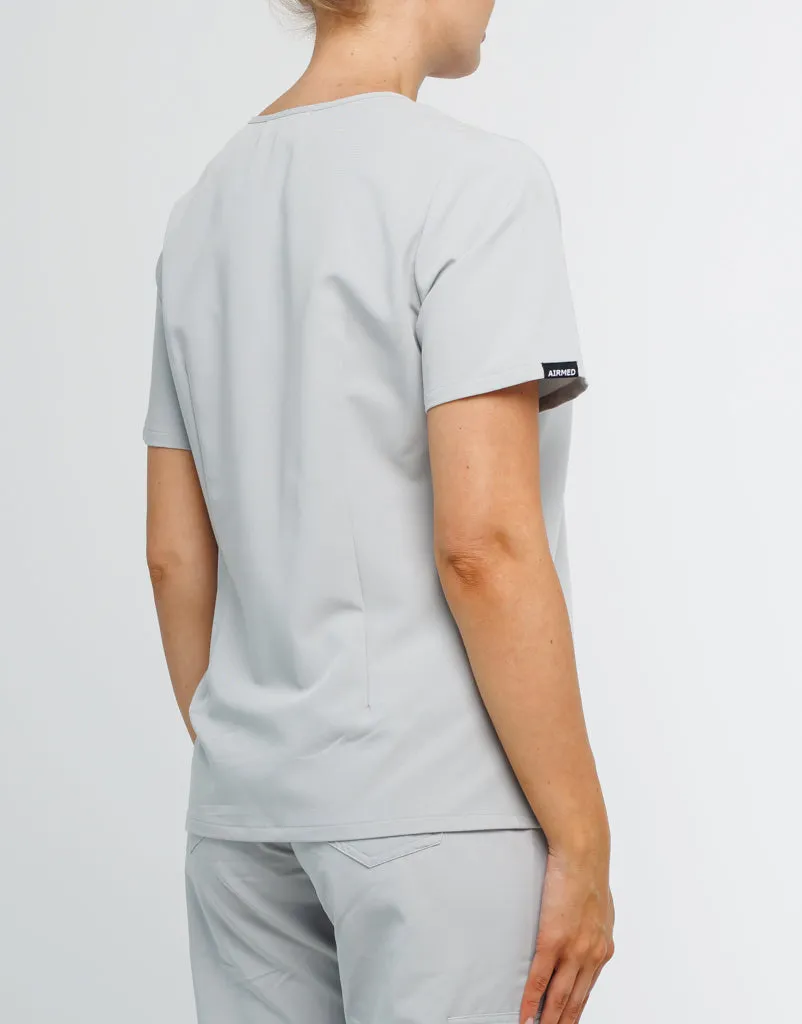 Essential One Pocket V Neck Scrub Top - Tail Light