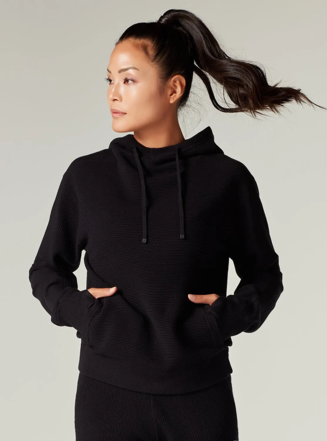 Portola Pullover Hoodie - Black