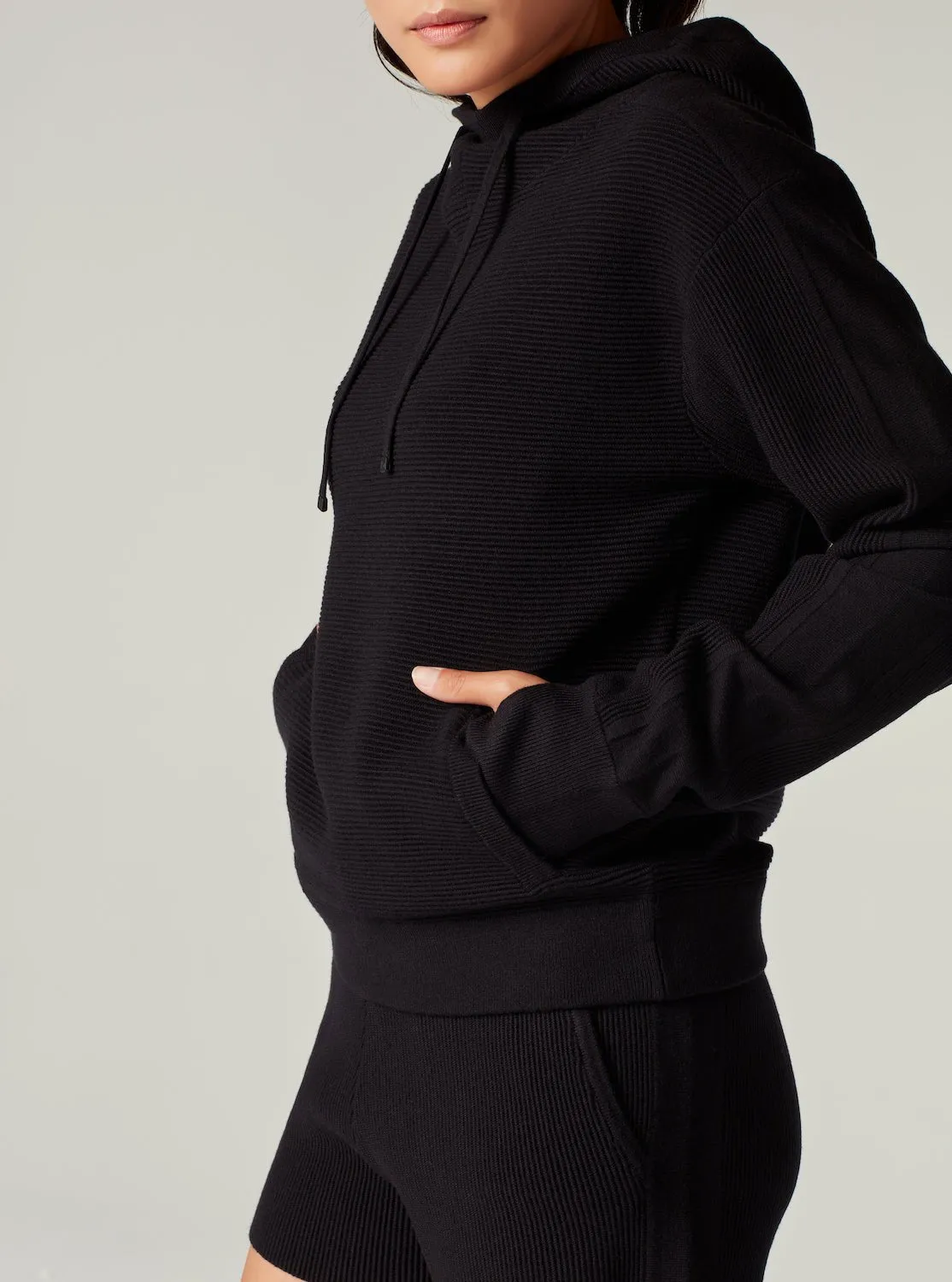 Portola Pullover Hoodie - Black