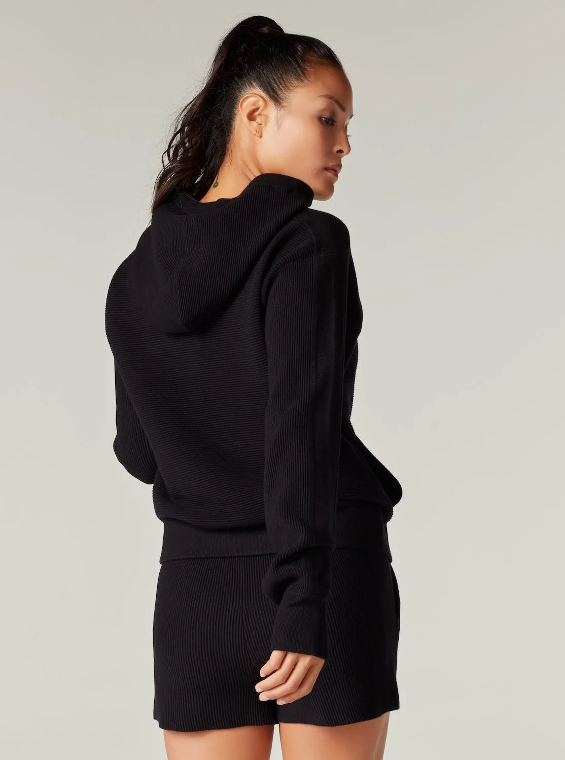 Portola Pullover Hoodie - Black