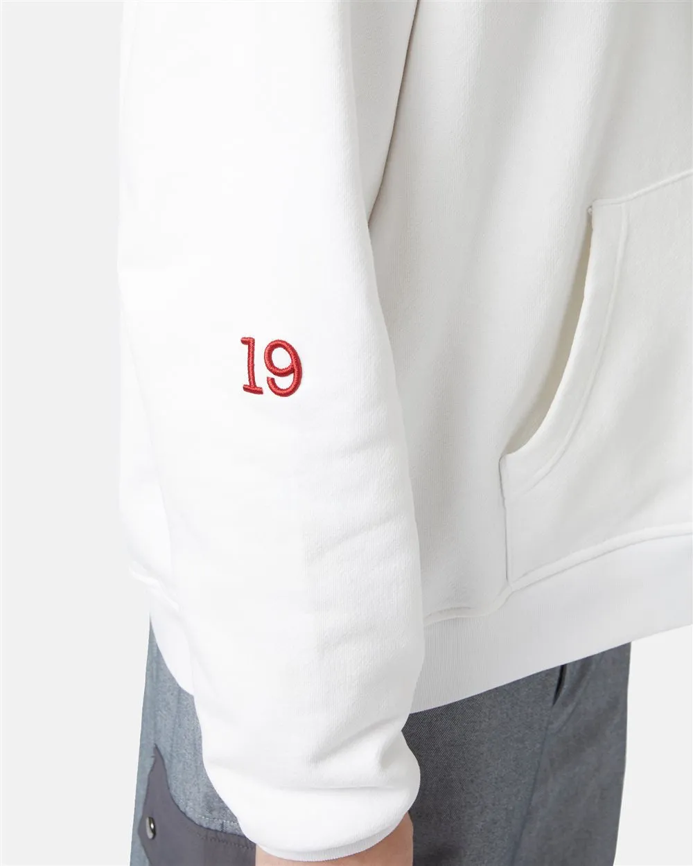 Sweatshirt with hood and printed logo (White) - I24E12063321111