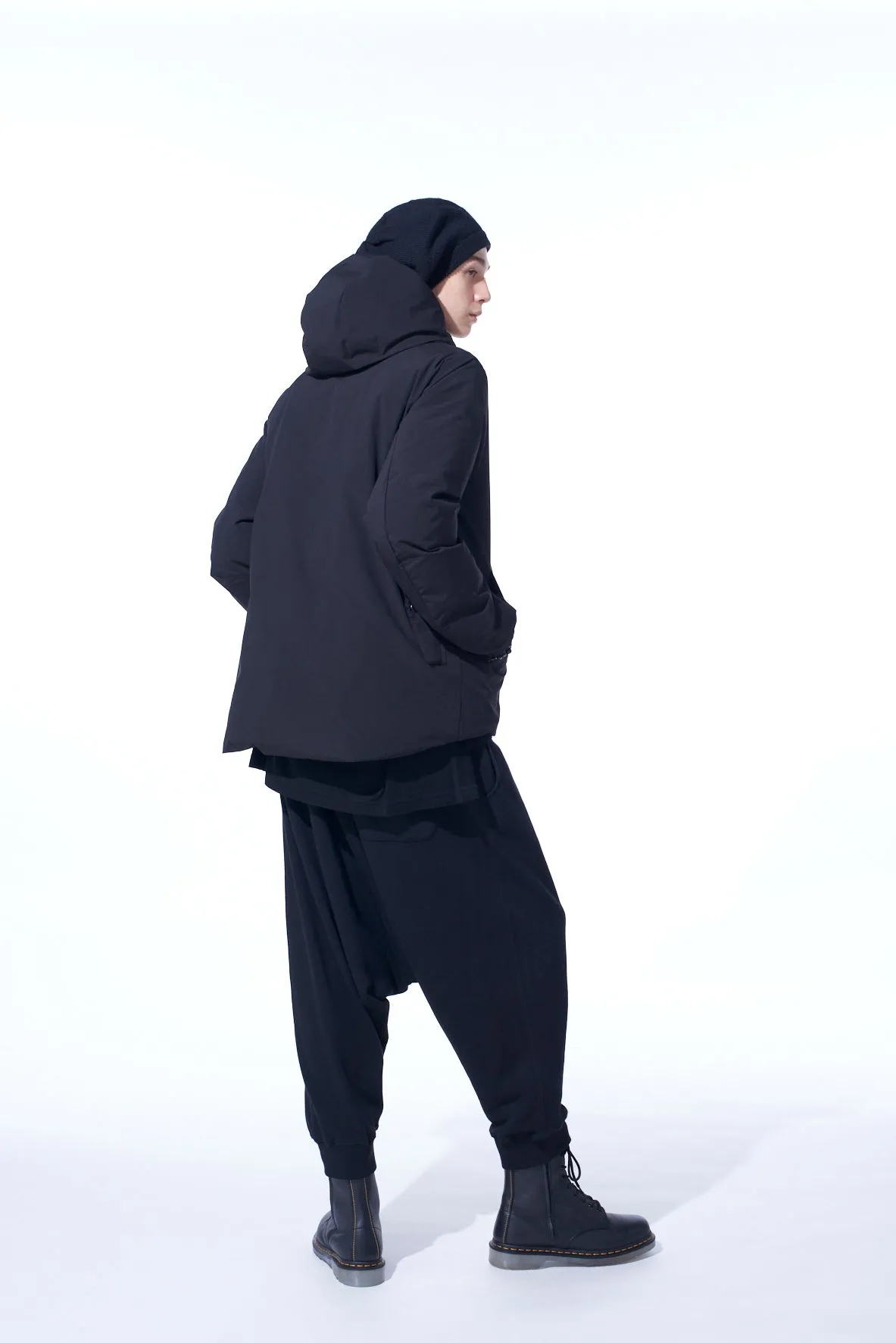 【S'YTE X TAION】STITCHLESS HOODED DOWN JACKET