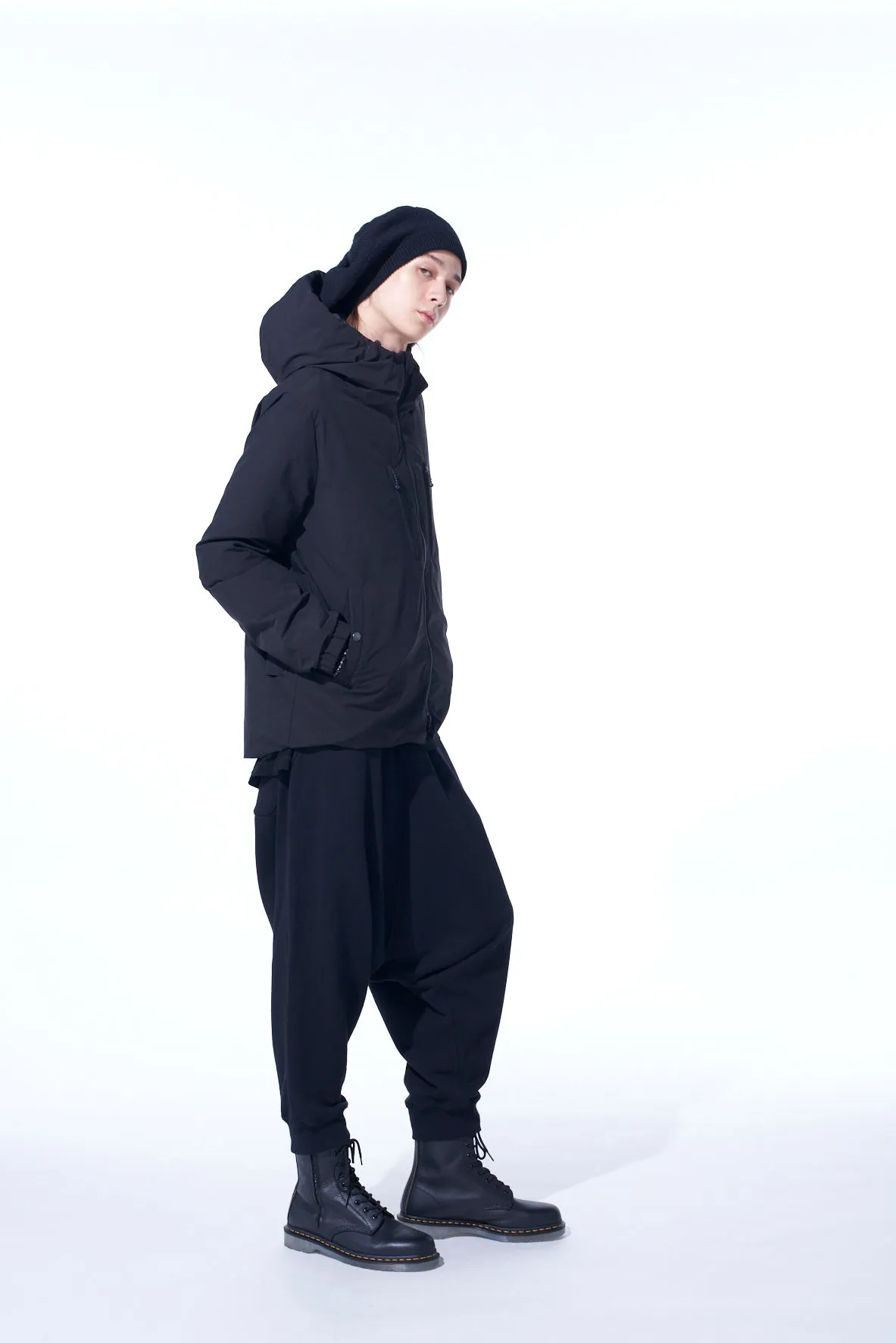 【S'YTE X TAION】STITCHLESS HOODED DOWN JACKET