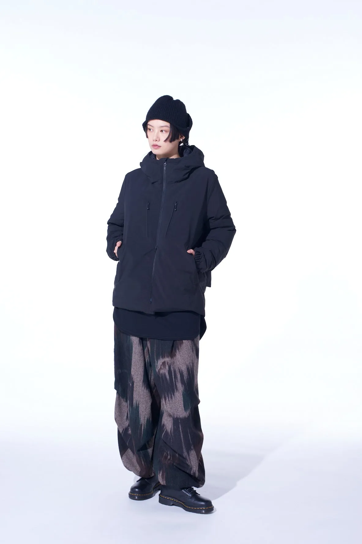 【S'YTE X TAION】STITCHLESS HOODED DOWN JACKET